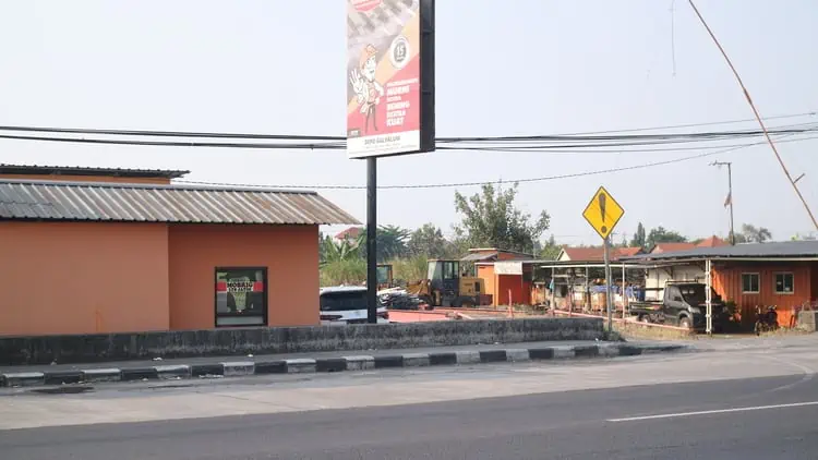 Tampak Depan Kantor Depo Galvalum