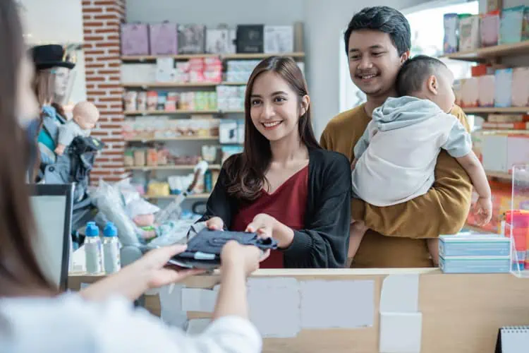 Client Atau Pelanggan Yang Senang Belanja Di Toko