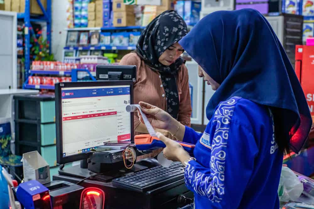 Kondisi Tampak Dalam Toko Ritel Awam Bersaudara