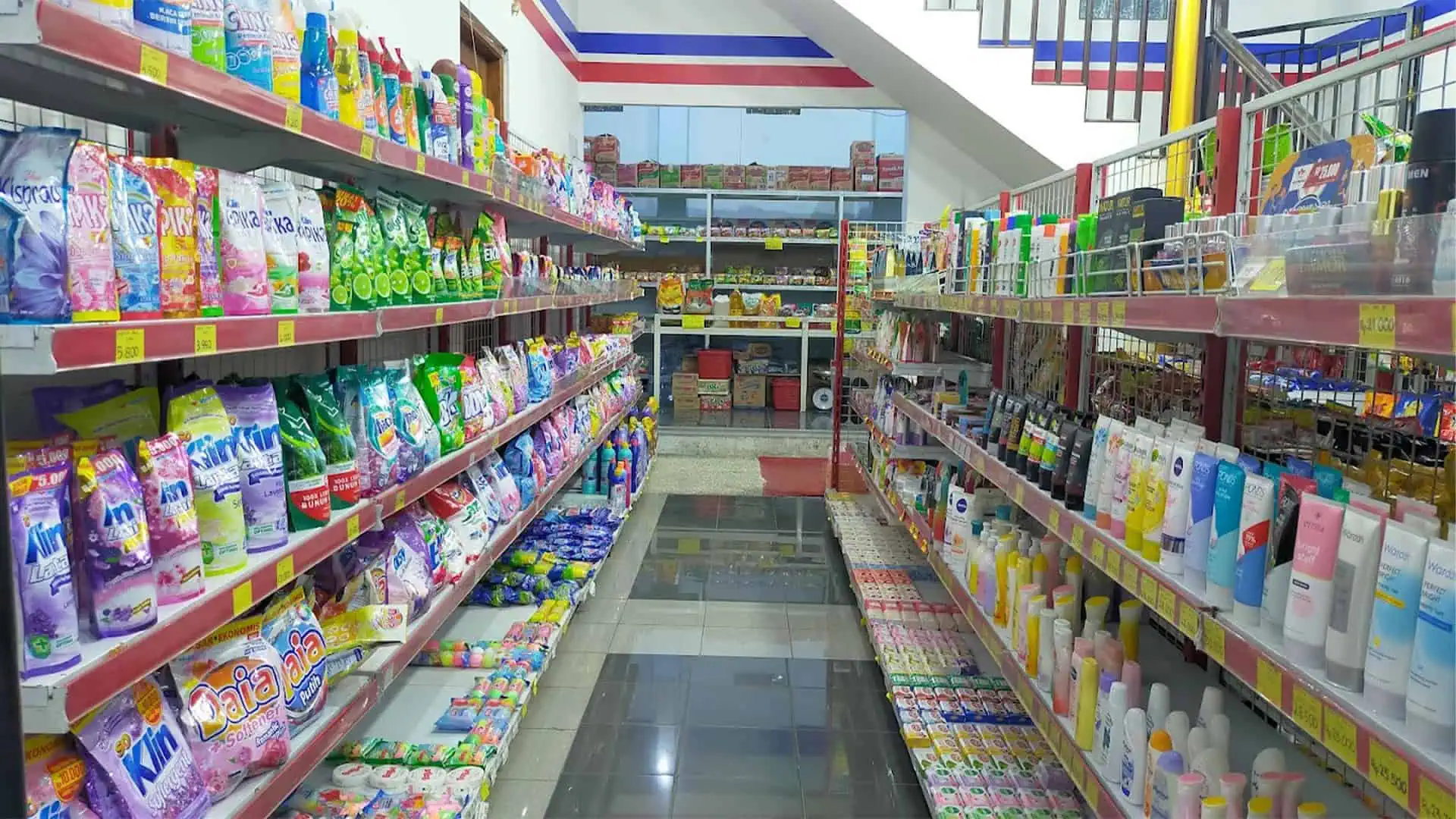 Kondisi Di Dalam Toko Surya Bagus Mart